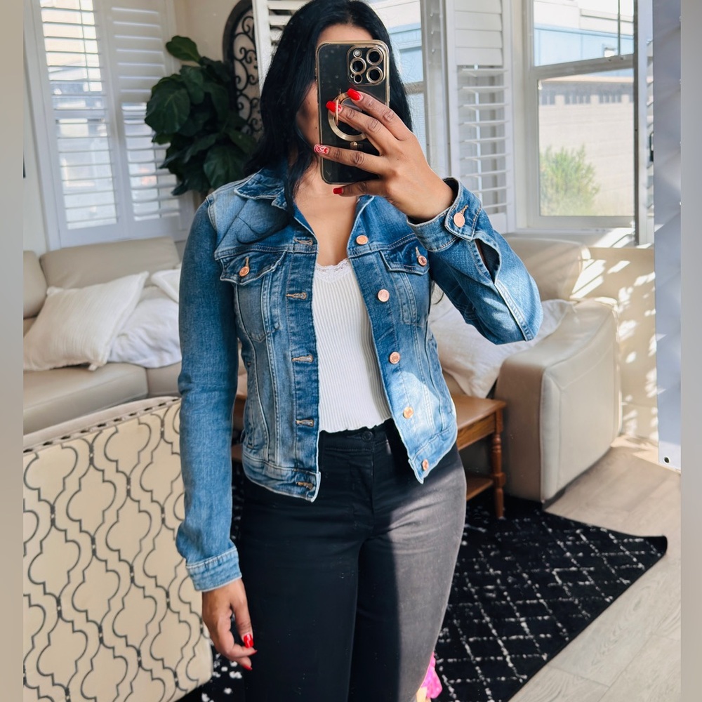 H & M. Soft denim. Size 4